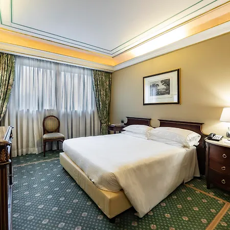 River Chateau Hotel
