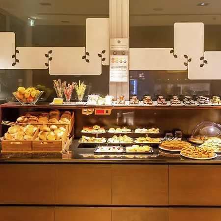 Hilton Garden Claridge 4*