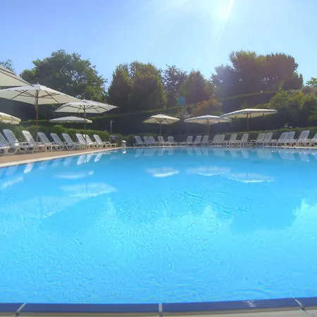 Flaminio Village Park Campingplatz 4*