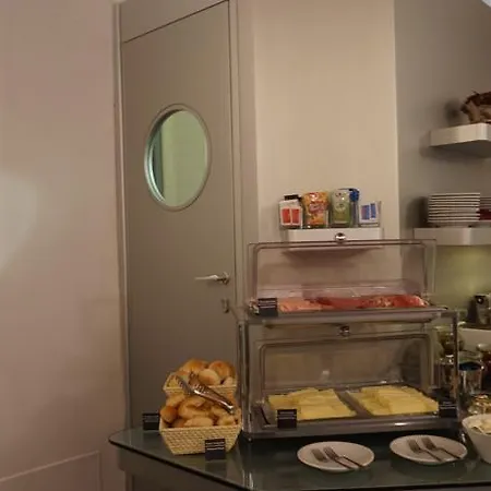 Trevi Palace Luxury 4* רומא