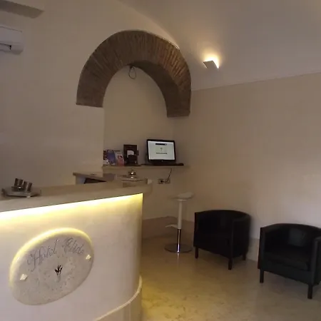 Hotel Elide 3*