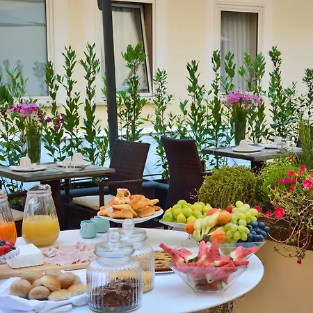 Hotel Lh Lloyd 3*
