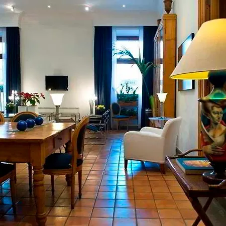 Cairoli Hotel
