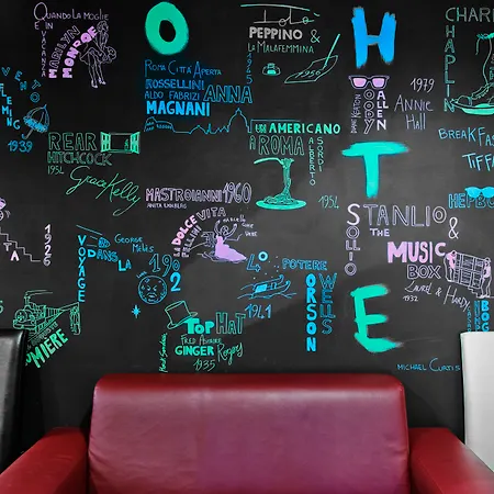 Отель Twentyone 4*