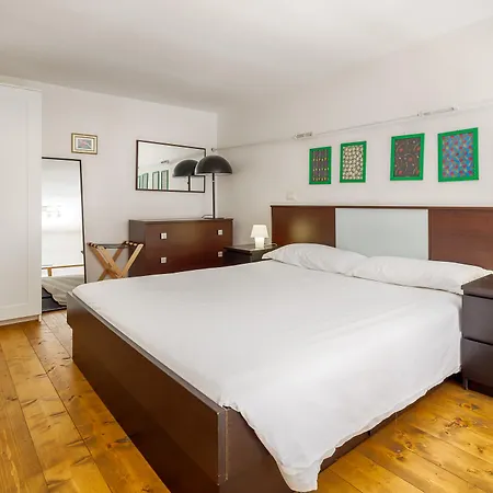 Ht Maximus Guest house 3*