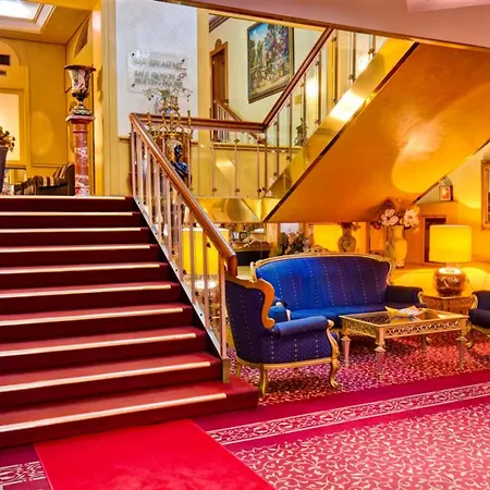 Mondial Hotel 4*