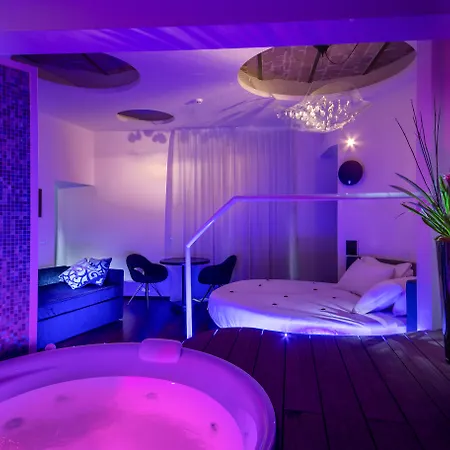 Suitesistina For Brave Lovers Bed & Breakfast Roma