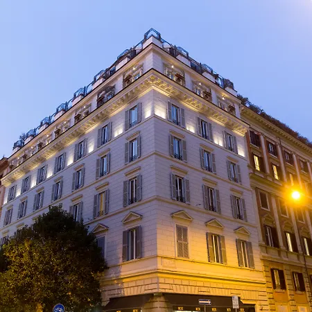 Isa Hotel 4*