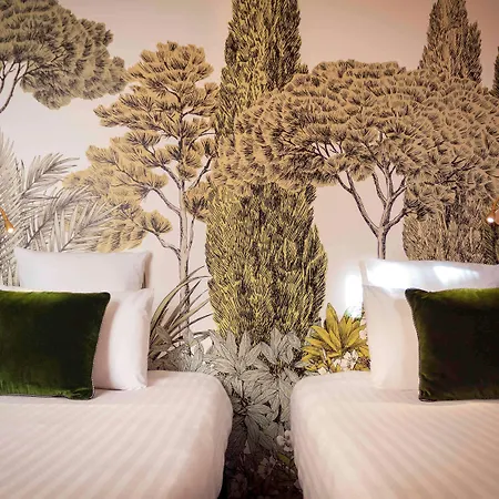 Hotel Mercure Corso Trieste 4*
