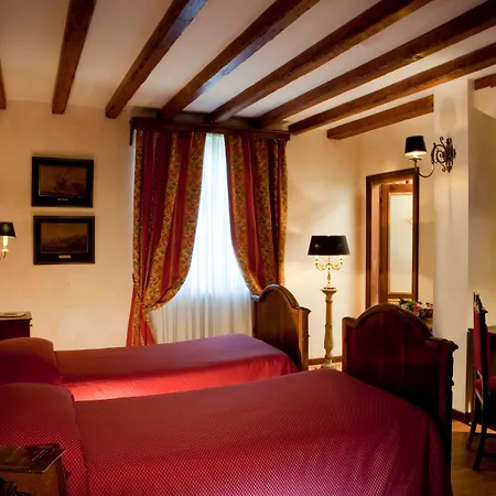 Castello Della Castelluccia 4* Rome