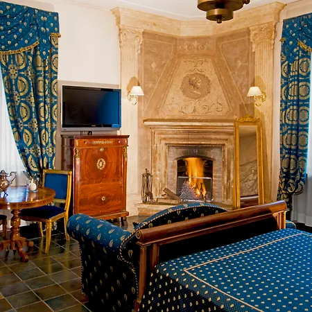 Castello Della Castelluccia 4* Rome