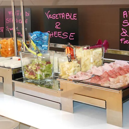 Ξενοδοχείο Mercure Corso Trieste 4*