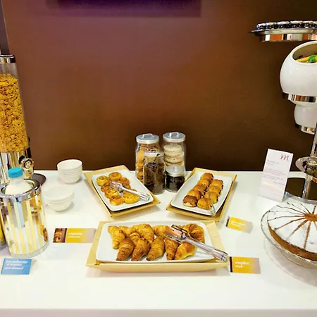 Mercure Corso Trieste Ξενοδοχείο 4*