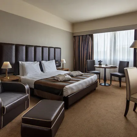 Hotel - Eur Parco Dei Medici By Ihg 4*