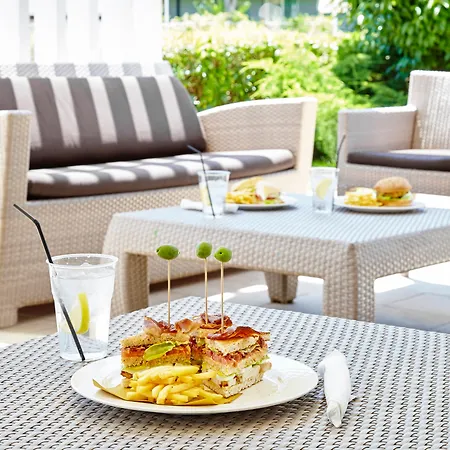 Crowne Plaza St. Peter's By Ihg 4*