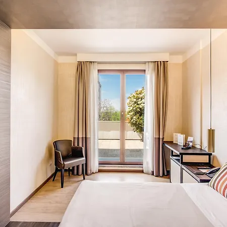 Hotel Warmthotel 4*