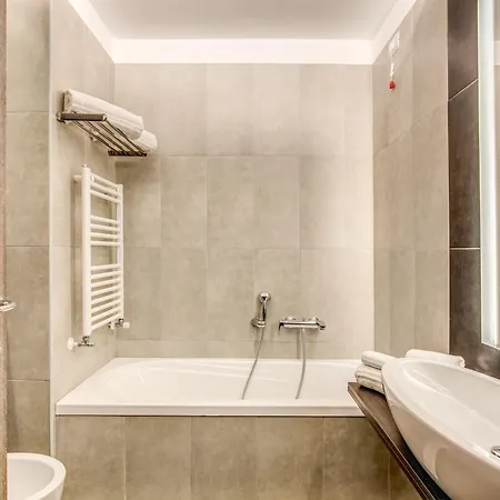 Warmthotel 4* Rome