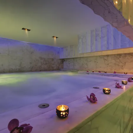 Grand Via Veneto Hotel 5*