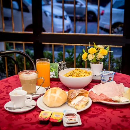 Hotel Emmaus Rome