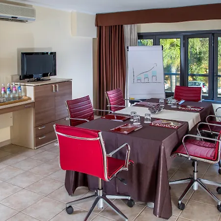 Hotell Domidea 4*