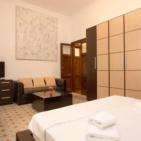 Alojamento de Acomodação e Pequeno-almoço Residenza Ave 4*