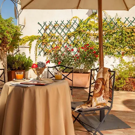 Boutique Anahi 3* Rome
