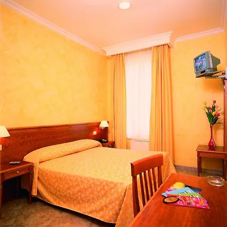 Otel Kriss 3*