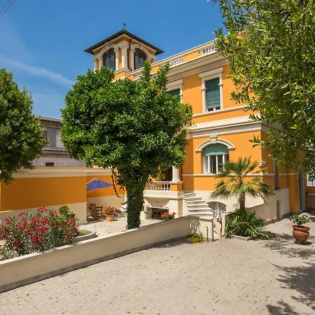 Relais La Torretta Bed & Breakfast