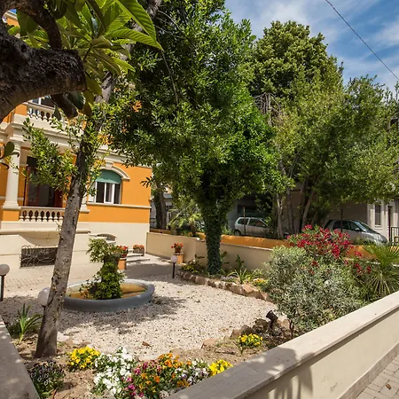 Bed & Breakfast Relais La Torretta 2*