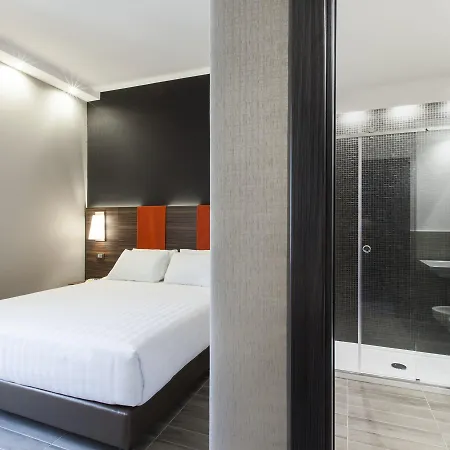 Hotel The Republic