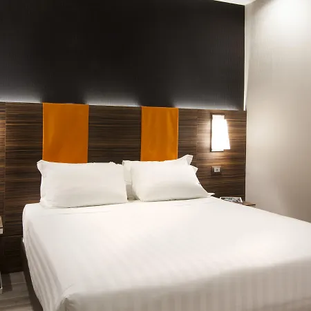 Hotel The Republic