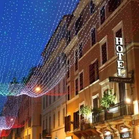 Mozart Hotel 4*