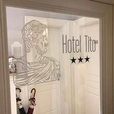 Tito Hotel 3*