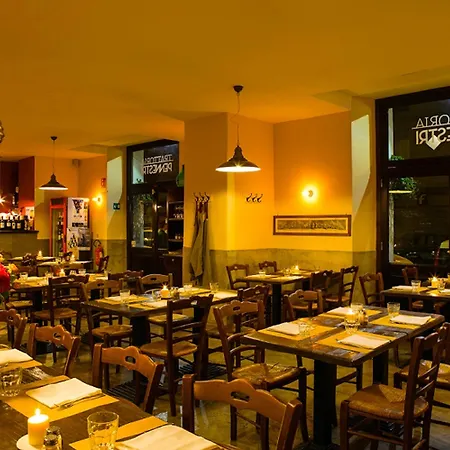 Crossroad Hotel 3*