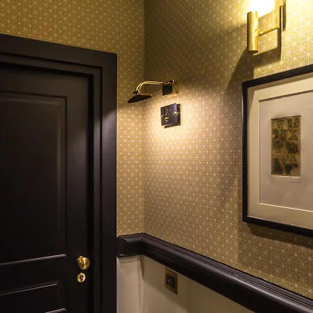 The H'all Tailor Hotel