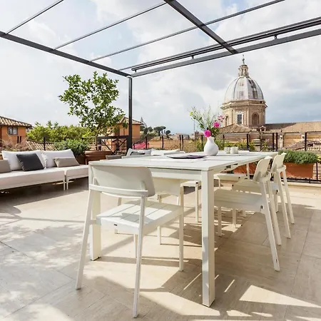 Exclusive Rooftop-designd Apartment