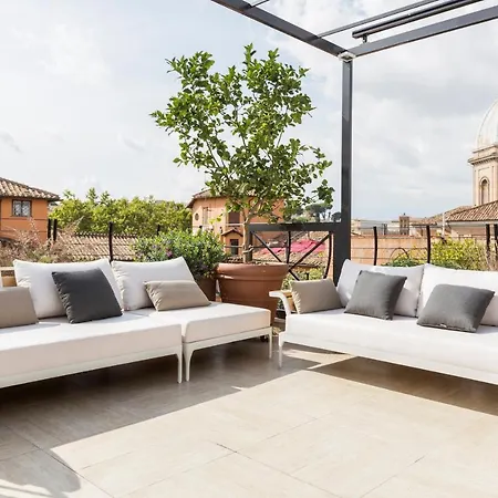 Exclusive Rooftop-designd * Rome