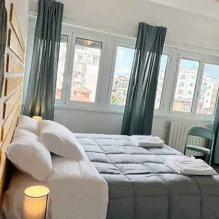 Apartment Dea Flora Rome