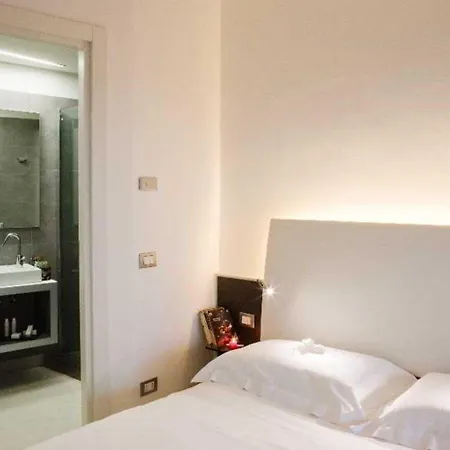 Lungotevere Aparthotel 2*