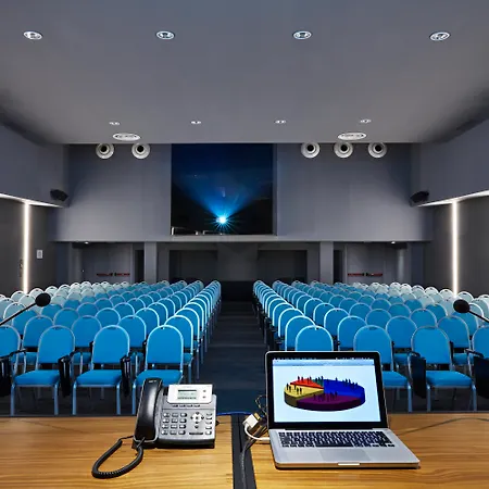 Ξενοδοχείο The Building 4*