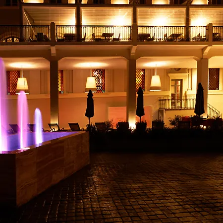 The Building 4*