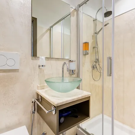 Easy Budget Colosseo Roma