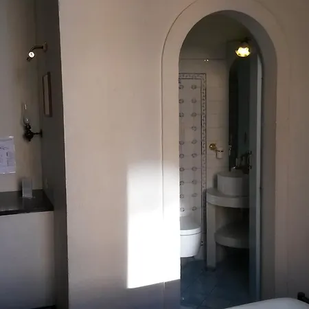 安列娜酒店