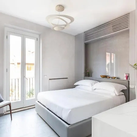 Exclusive Rooftop-designd Apartment