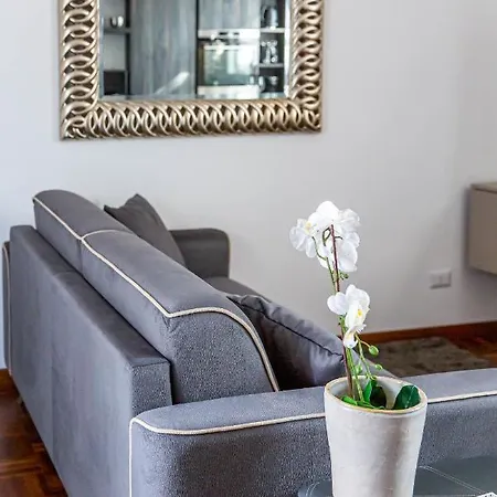 Luxury Floor In Trastevere Apartment *