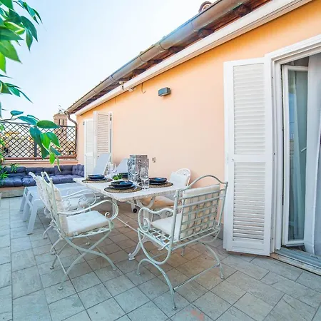 Luxury Floor In Trastevere