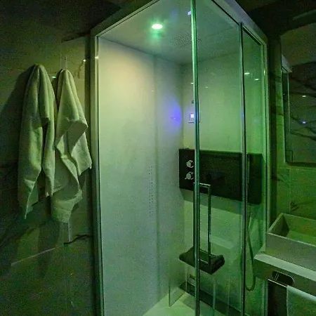Luxury Floor In Trastevere Apartment *