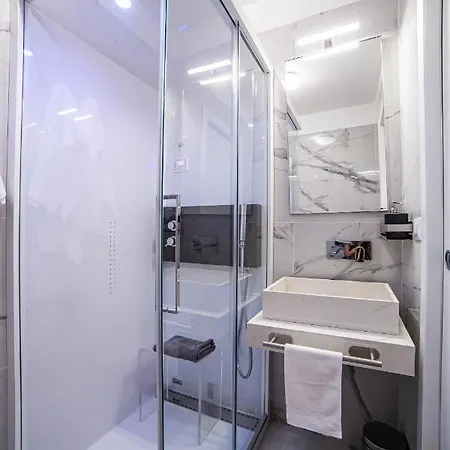 Luxury Floor In Trastevere Apartment Rome