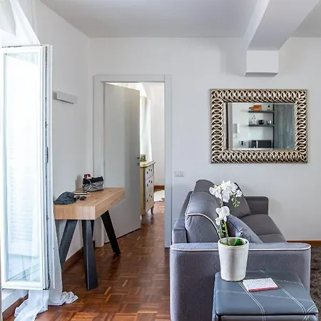 Apartment Luxury Floor In Trastevere
