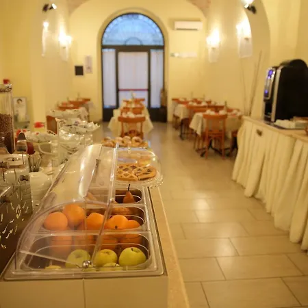 Hotel Romantica 3*